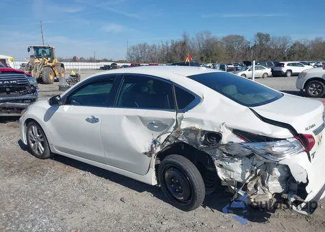 2016 Nissan Altima 3.5 Sl/3.5 Sr из США, поврежденный, VIN 1N4BL3AP0GC156020